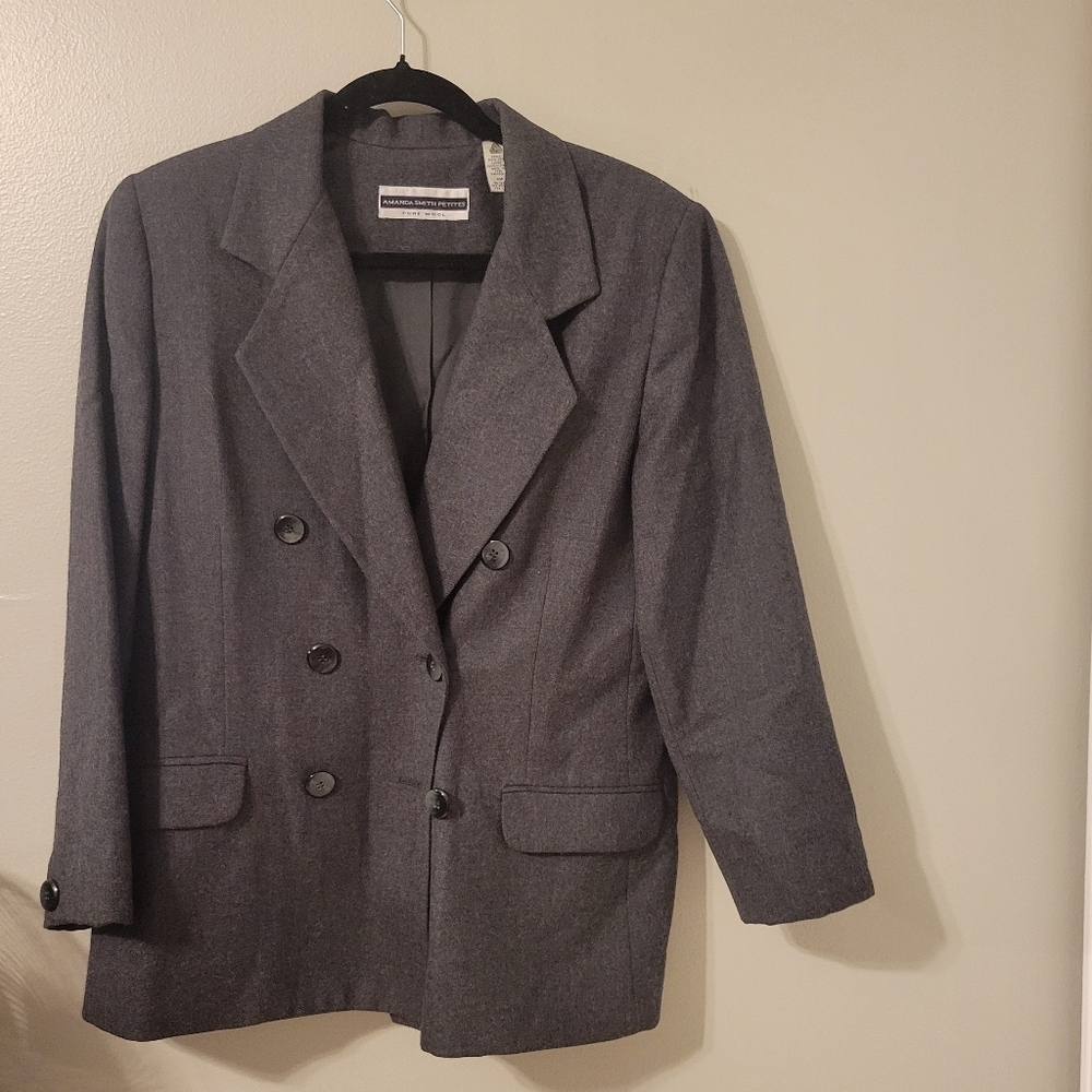 Amanda Smith Petites Women's Gray Double-Breasted Pure Wool Blazer. Size 10P